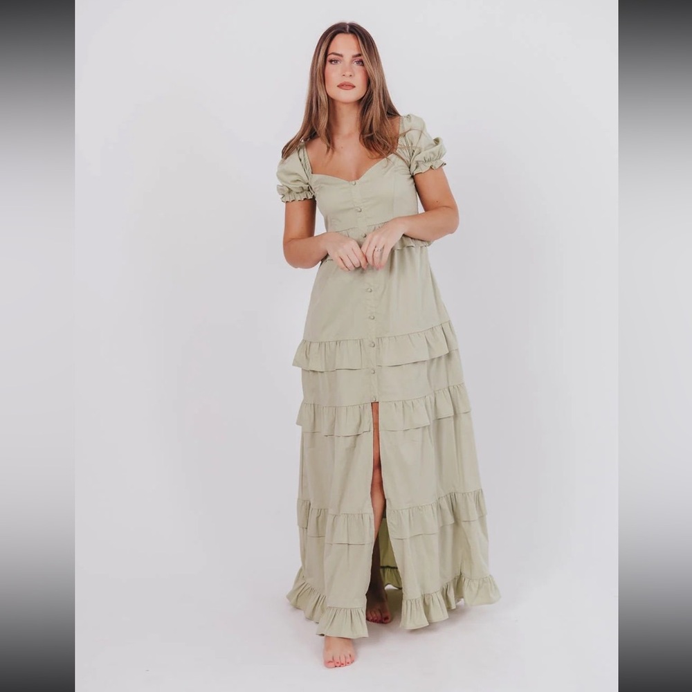 NWT Worth Collective ruffle tiered maxi dress in Pistachio